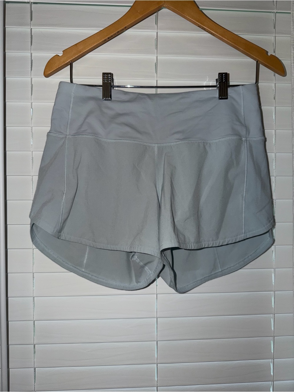 Lululemon Speed Up High-Rise Lined Shorts 4” Light Blue Size 6